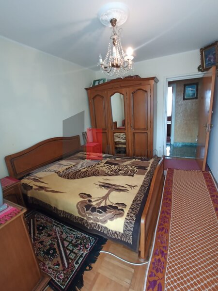 Obregia - Cultural Vanzare apartament 3 camere semidecomandat